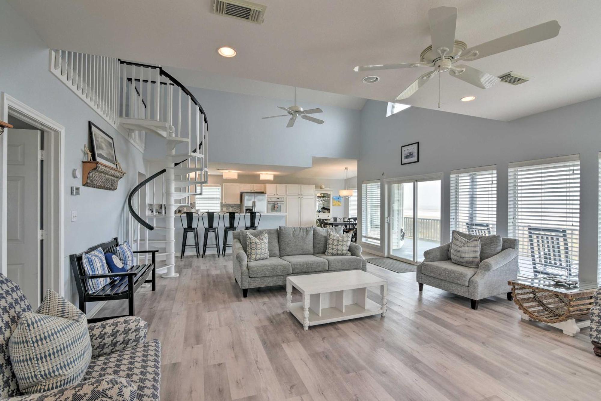 Oceanfront Galveston Home - Walk To Beach! Eksteriør billede